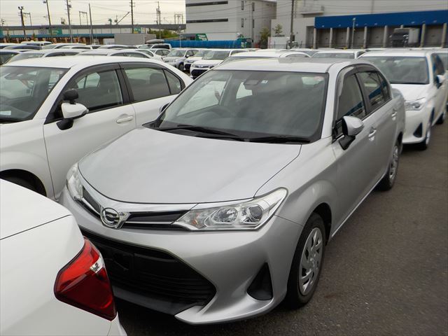 TOYOTA COROLLA AXIO X 2019 SILVER