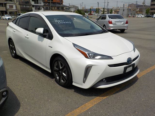 TOYOTA PRIUS, HYBRID S TOURING 2019 PEARL