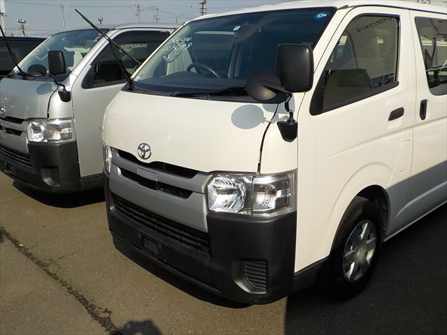 TOYOTA HIACE,DX-PW 2018 WHITE